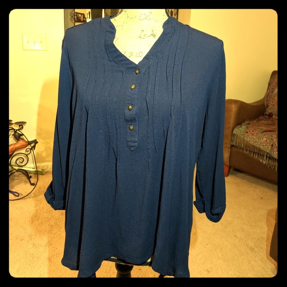 Navy blue New Directions shirt